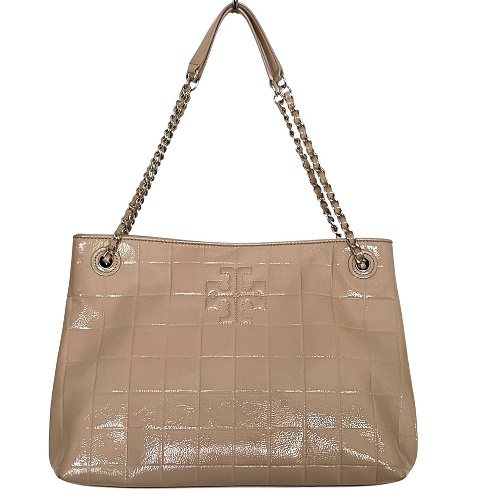 TORY BURCH Marion Quilted Patent Chain-Shoulder Slouchy Tote in Light Oak